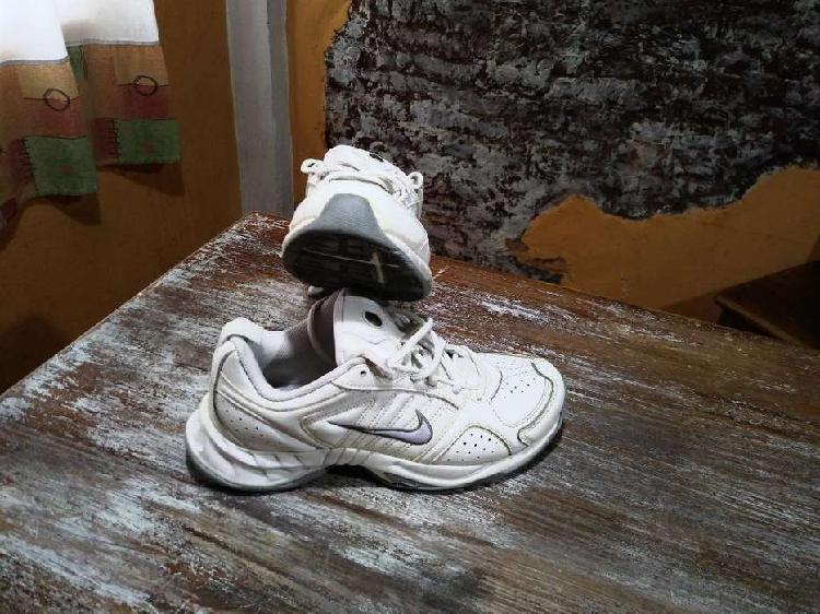 Zapatillas Nike de Cuero (ORIGINALES)