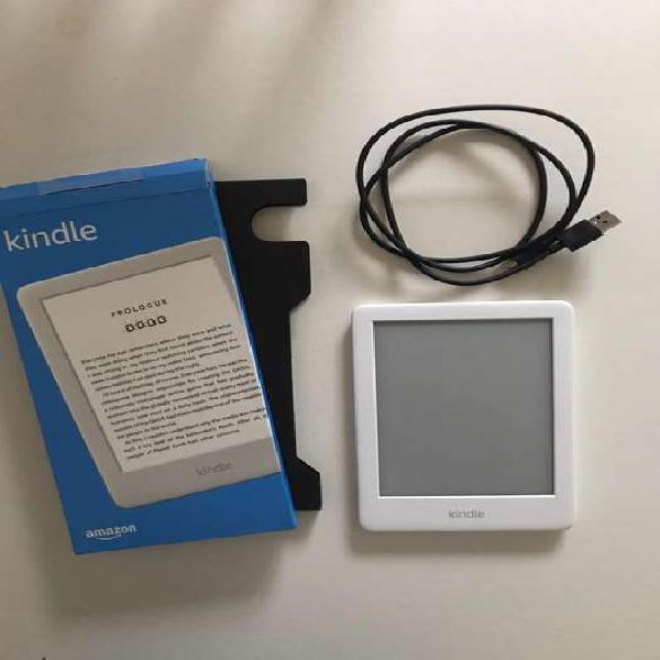 Amazon Kindle (10th Gen)