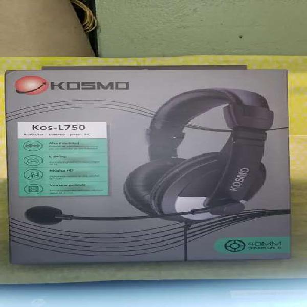 Auricular Gamer Kosmo audio micrófono 2 fichas PC ideal