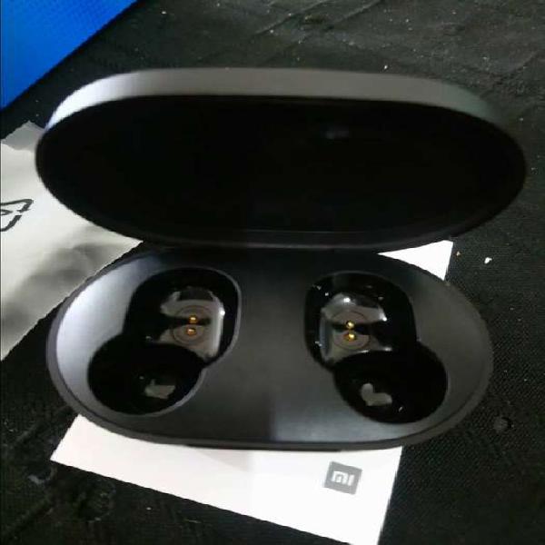 Caja cargadora original auriculares redmi