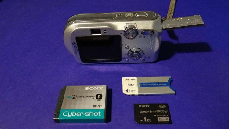Camara Sony dsc P200 Cybershot 7.2 Mps Memoria de 4G Y