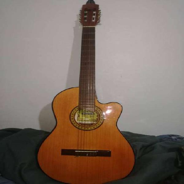 Guitarra Gracia M8 EQ con amplificador Decound rs 26