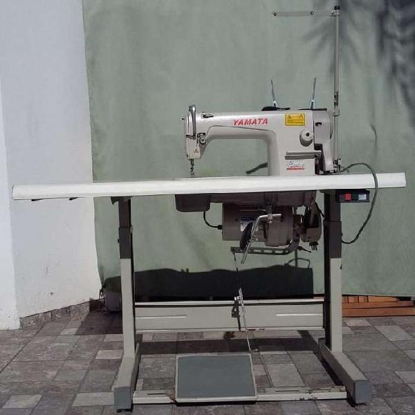 Maquina de coser recta Yamata