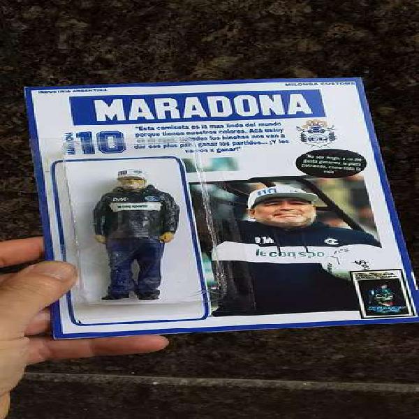 Muñeco Maradona DT Gimnasia Milonga Customs