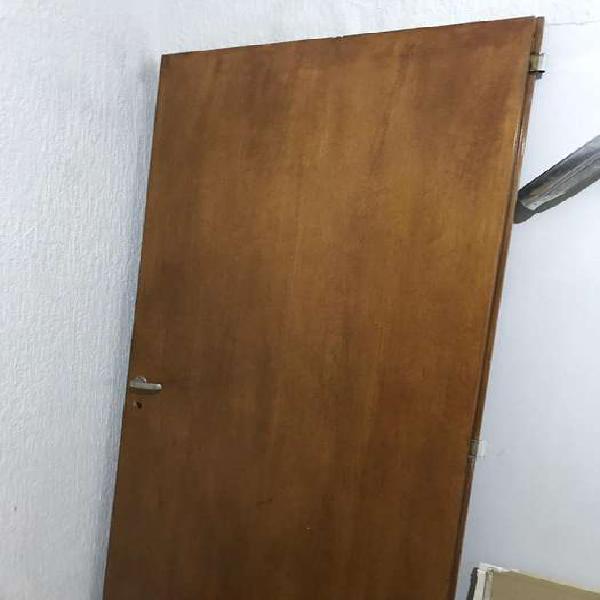 Puerta madera con marco 81x2,03