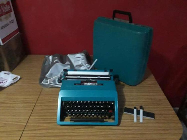 Vendo Máquina de Escribir Olivetti