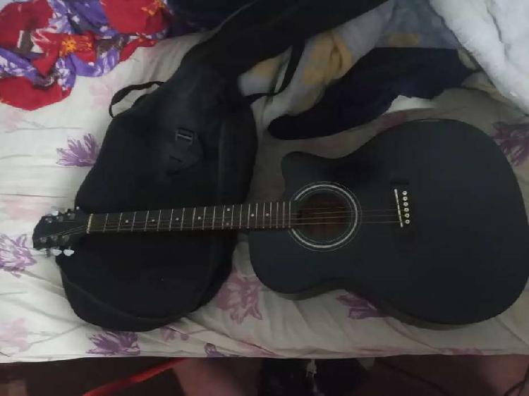 Vendo permuto guitarra acústica