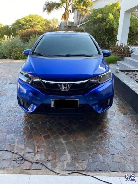 Honda New Fit Ex-l 2017 !! 14500km!!!
