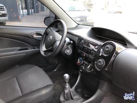 TOYOTA ETIOS 2016 X 1.5 4 puertas Primera mano impecable!!