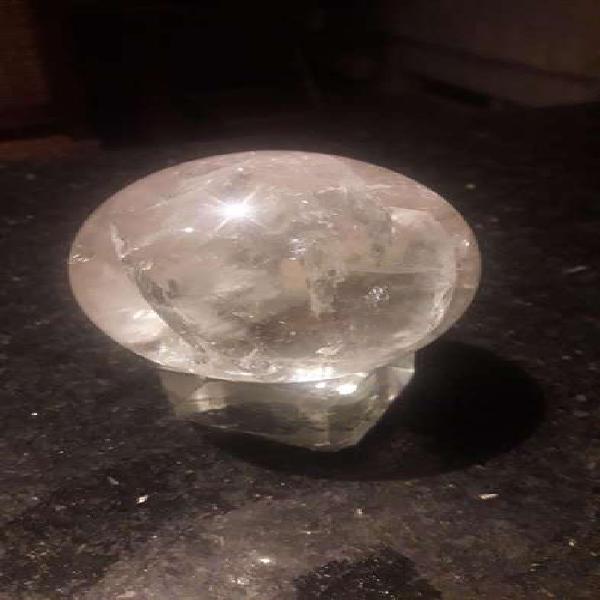Esfera cristal de roca pulida