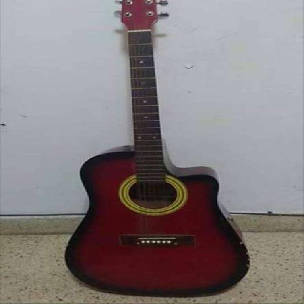 Guitarra electroacustica Gracia (usada) con funda