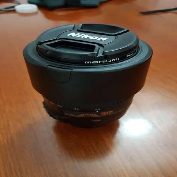 Lente Nikon DX AF-S Nikkor 55-300 MM 1:4.5-5.6 G ED con VR
