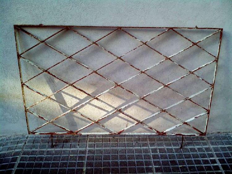 Reja Rombo Ventana Hierro 67 Cm X 1,12 Mts