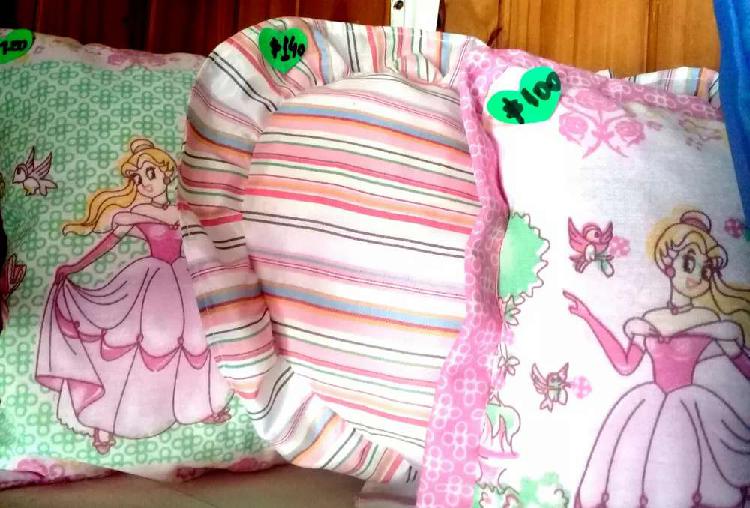 VENDO ALMOHADONES DE DIFERENTES TAMAÑOS Y FORMAS. OFERTA DE