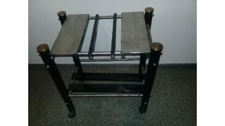 VENDO ÚTIL MESA DE HIERRO