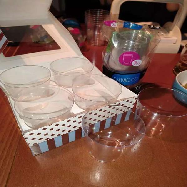 Vasos plásticos degustación + Cajas cupcakes