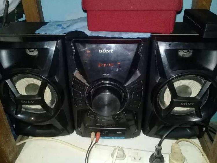 Vendo equipo de musica Sony muy buen estado en gral muy