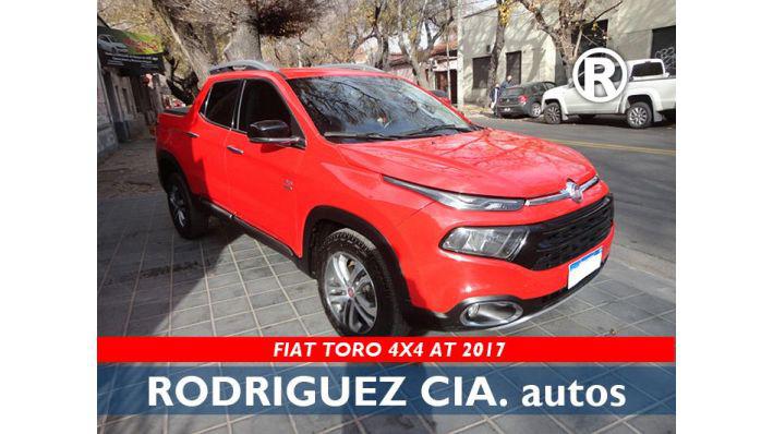 FIAT TORO 2.0 Multijet Volcano 9at Cab/doble 4x4 / 2017 /