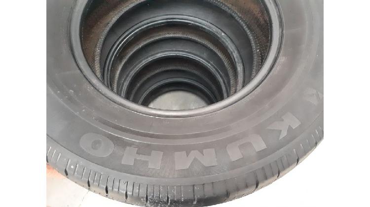 Neumáticos (4) Kumho -usados- 245/70 R16