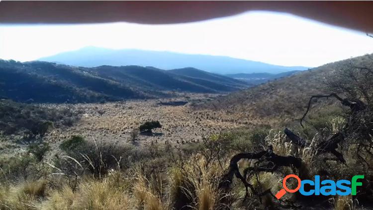 Campo en ruta 17, a 300 mts de las Grutas de Ongamira