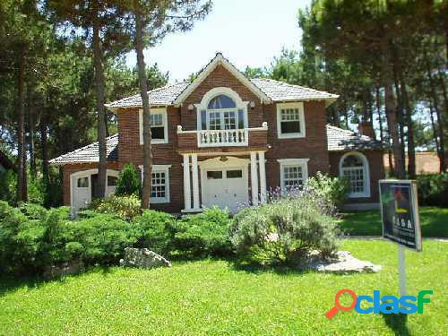 Chalet En Pinamar Norte A 150 M De La Playa