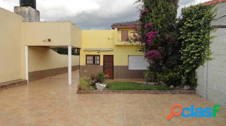 Chalet en venta, Lisando de la Torre 800