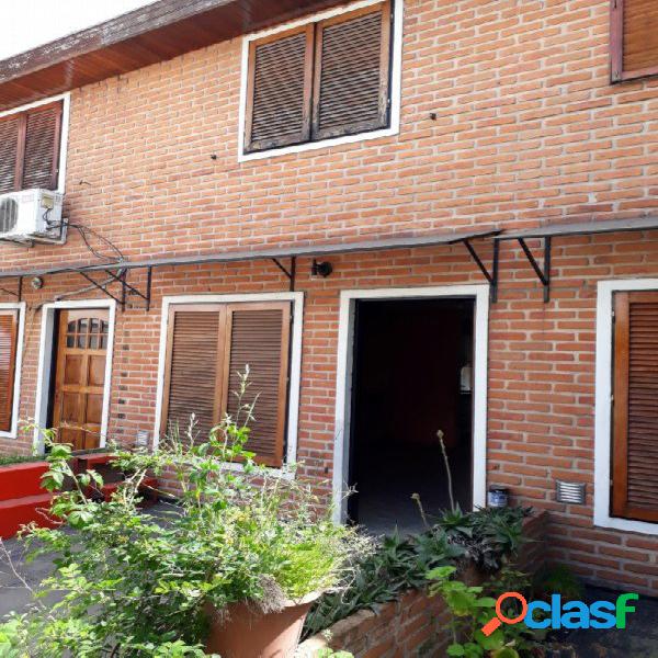 Isidro Casanova, dúplex 3 amb Ref 1774 Montes Inmobiliaria