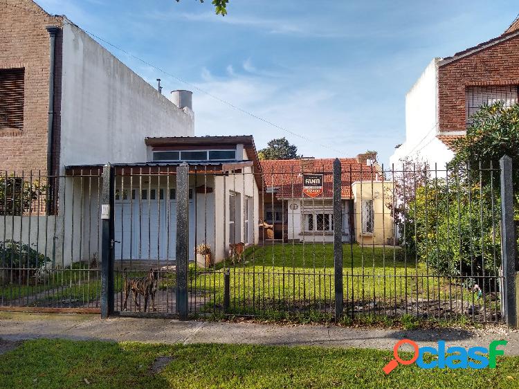 LATORRE PROP. VENDE CHALET DE 3 AMB CON QUINCHO - LAS