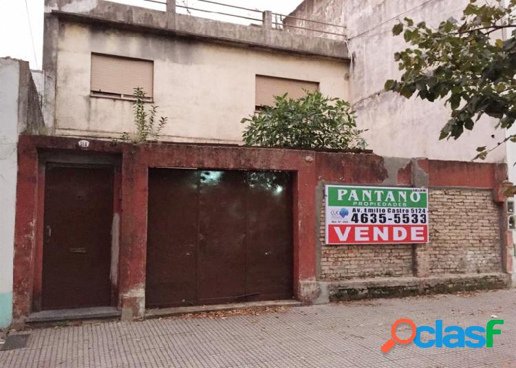 Lote (casa antigua para demoler) de 8,66 x 30,14 mts.