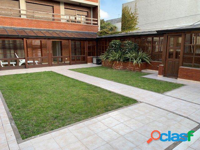 Piso en Venta. 3 Amb. 2 Dor. 445 M2. 280 M2 Cub.