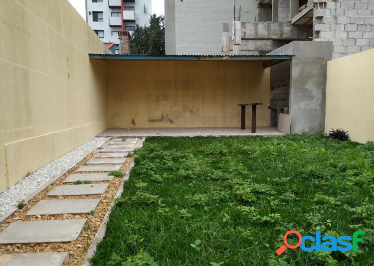 SE VENDE CASA REFACCIONADA A NUEVA ZONA PLAZA DE LOS