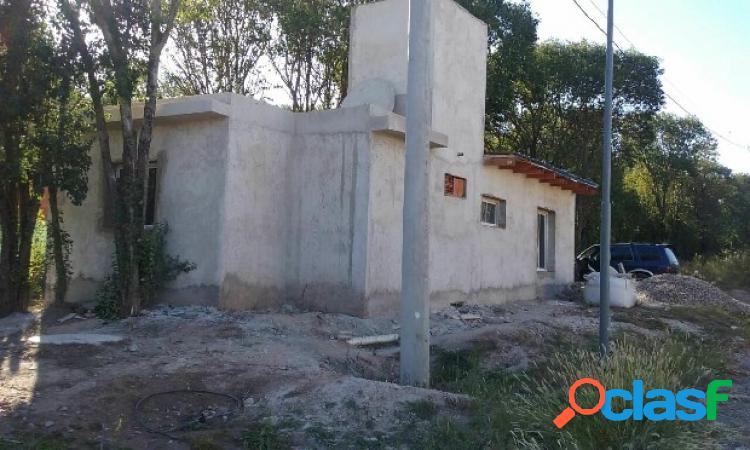 VENDO CASA A TERMINAR EN VILLA CATALINA