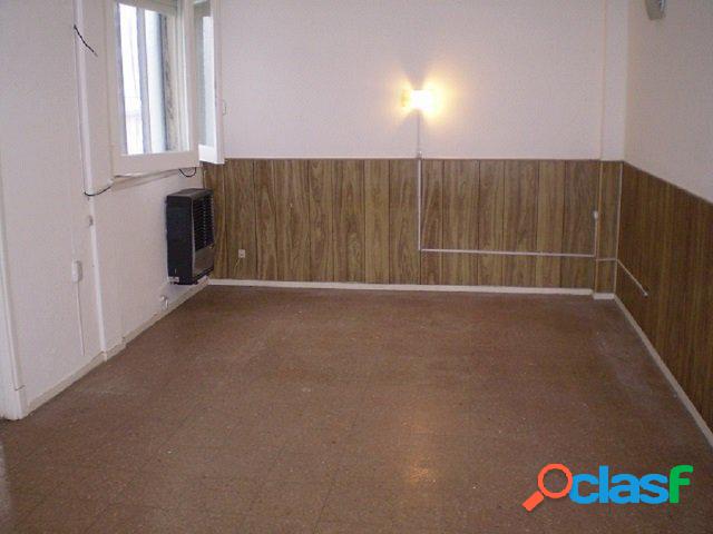 VENTA DEPARTAMENTO. 1 AMBIENTE CONTRAFRENTE. ZONA CENTRO.