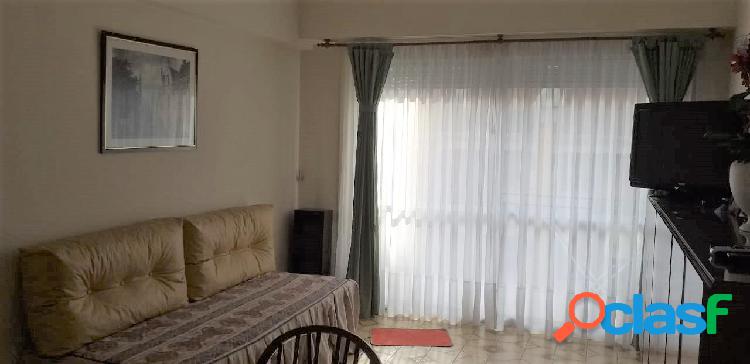 VENTA DEPARTAMENTO. 2 AMBIENTES A LA CALLE. ZONA PLAZA COLON