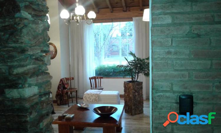 Vendo casa en Barrio Olivos del Fundador en excelente