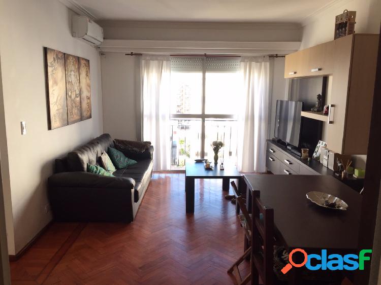 Venta. Departamento de 3 ambientes. Zona Plaza Mitre