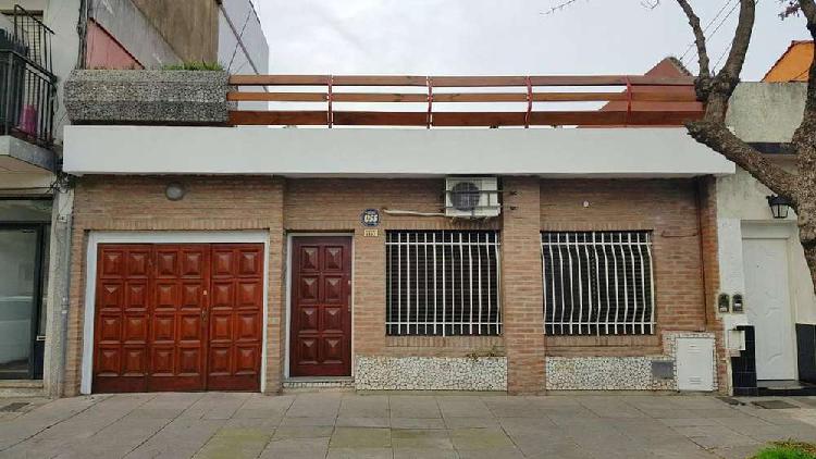 Caracas 4400 - U$D 300.000 - Casa en Venta