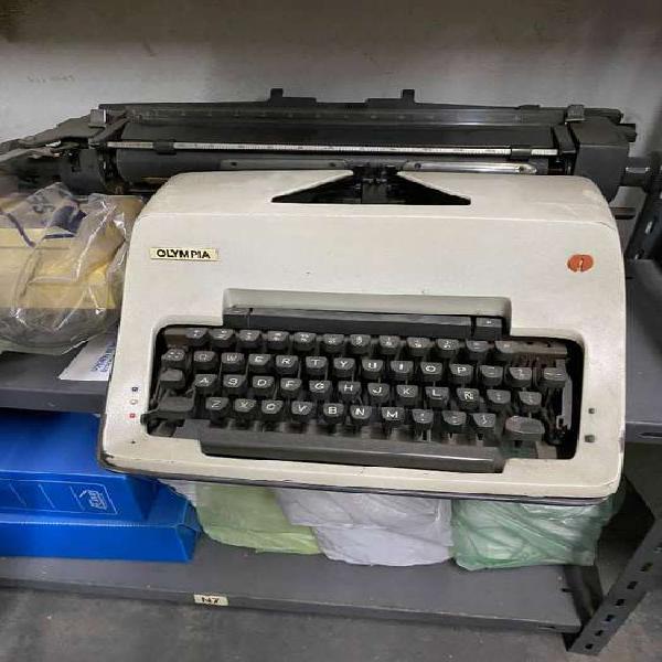Maquina de escribir y de calcular