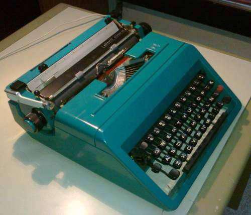 Màquina de escribir OLIVETTI Studio 45