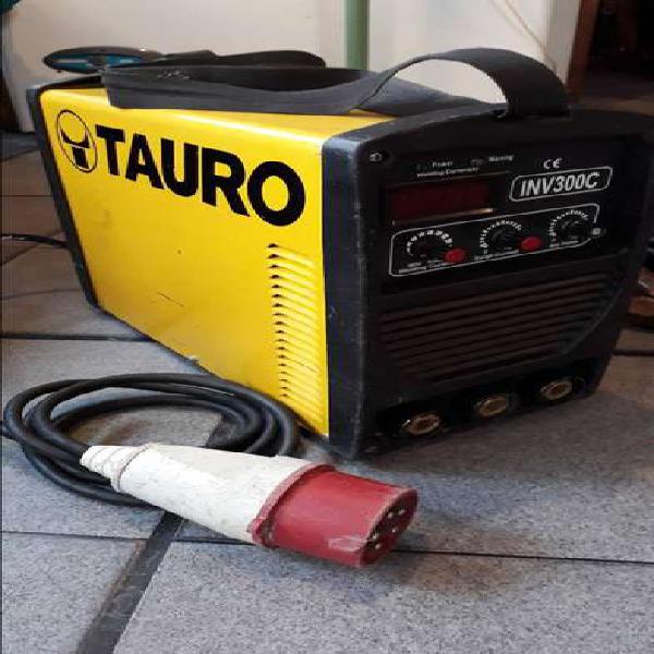 Soldadora Inverter Tauro Inv300c Trifásica + 20m De Alargue