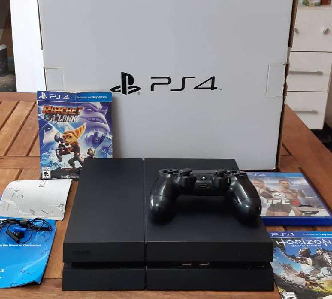 Vendo Play station 4 500Gb , impecable con tres juegos