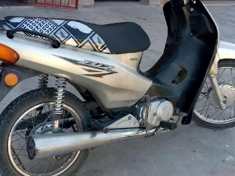 Vendo honda biz 105 impecable