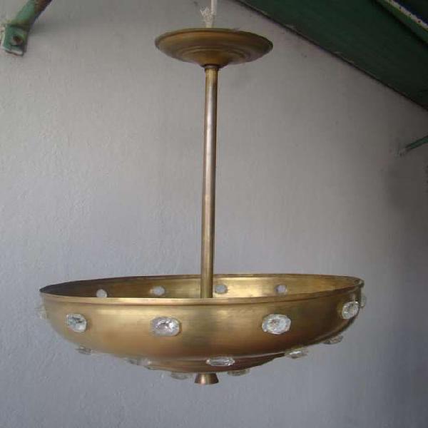 araña antigua de bronce para dos lámparas usada