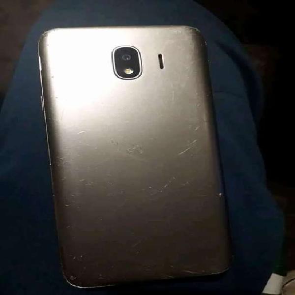 vendo samsung j4 con un trinque arriba andando todo