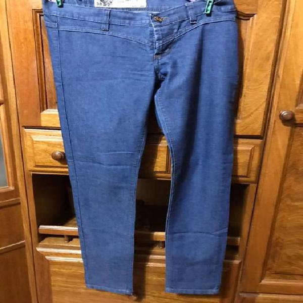 3 jeans $ 1000