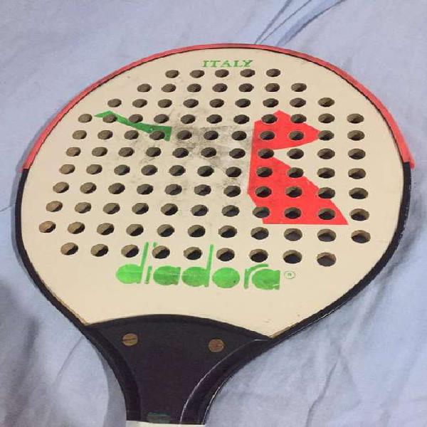 PALETA DE PADEL PADDLE DIADORA ITALY IMPORTADA IMPECABLE