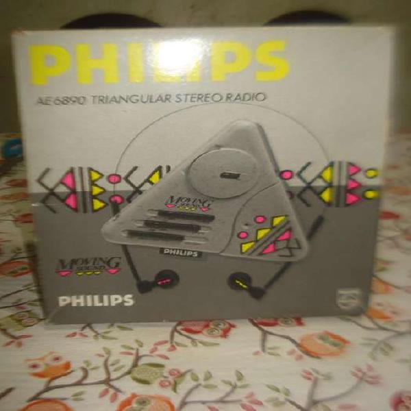 Radio Triangular Philips Am/fm Ae6890 completa en caja
