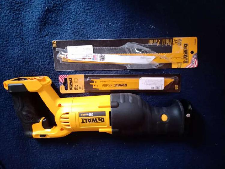 Sierra sable dewalt 20v