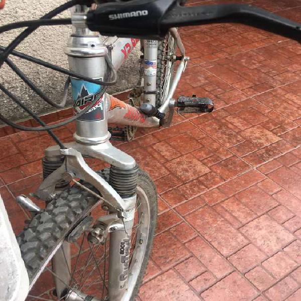 VENDO BICICLETA VAIRO USADA