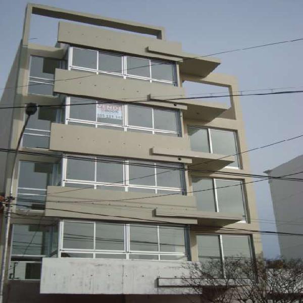 Venta Semipiso con cochera barrio Chauvín